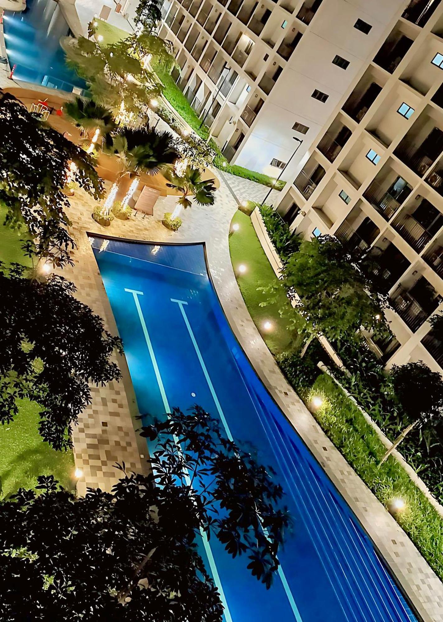 2 Side-By-Side P00L Front Condos, 6 Beds, 2 Cr, 2 Kitchen For 10 Guests At Moa Manila Exterior foto